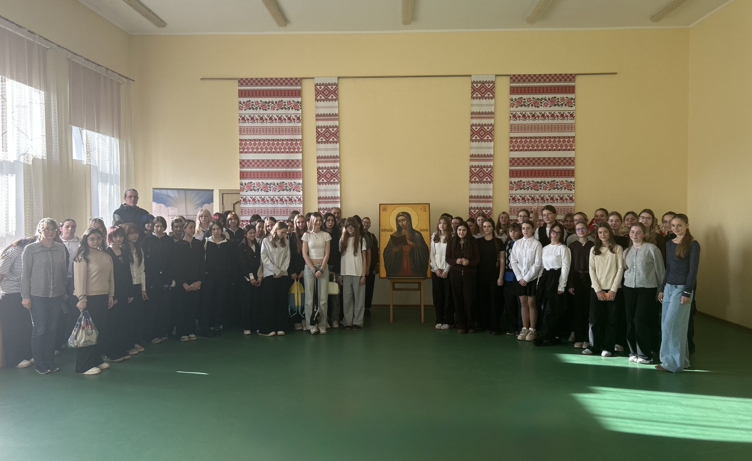 В Обнинске в рамках XXIX Богородично-Рождественских чтений прошли заключительные «Учебные сборы» для восьмиклассниц.